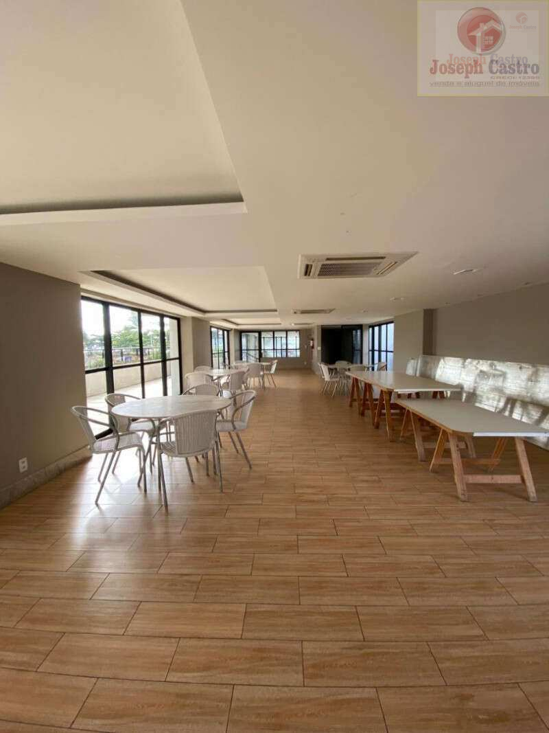  - Vendo ótimo apartamento com 4 quartos na Beira mar de Boa Viagem