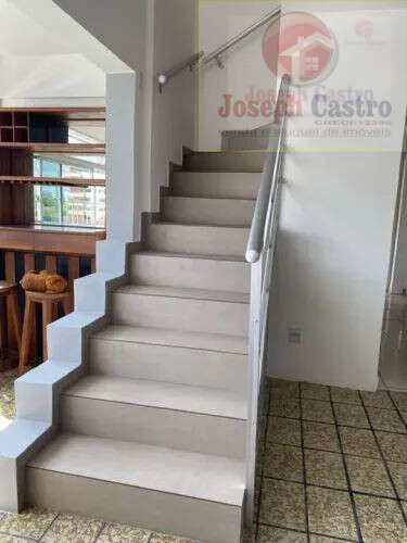 Cobertura à venda com 5 quartos, 240m² - Madalena,Recife